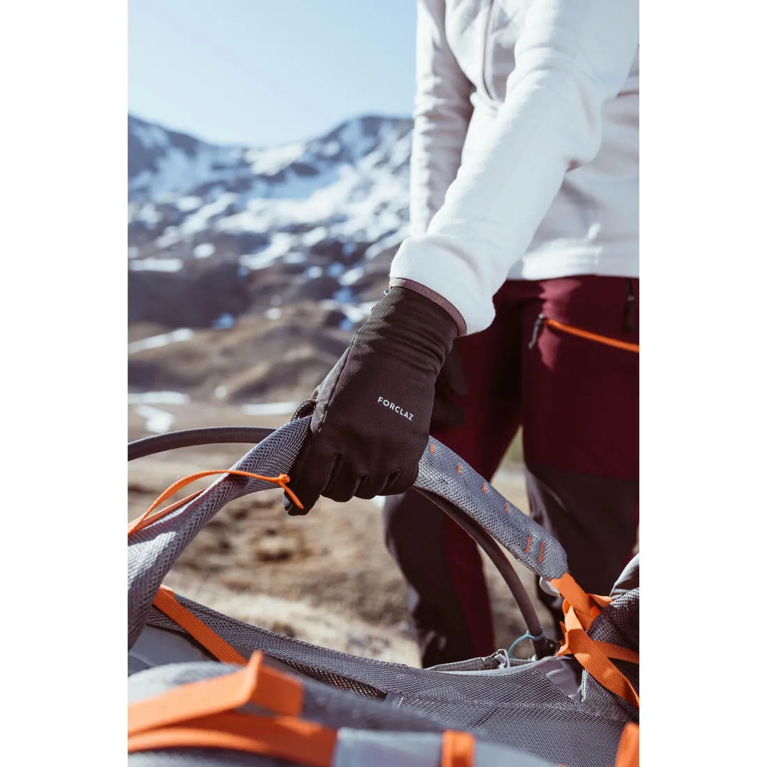 Mountain trekking tactile stretch gloves - MT500 - black