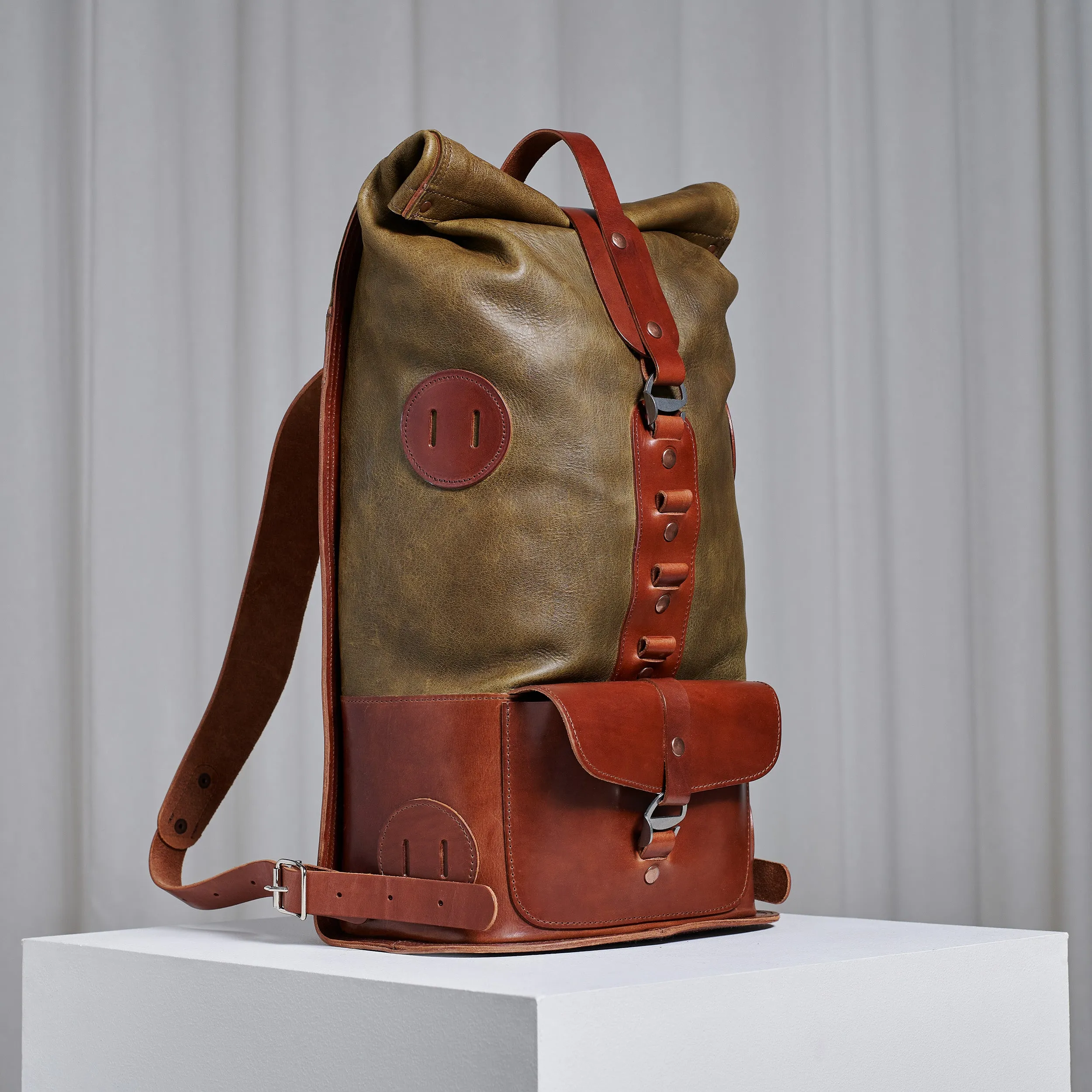 Specials S.03 - MOSS GREEN WHITETAIL FOLD TOP BACKPACK