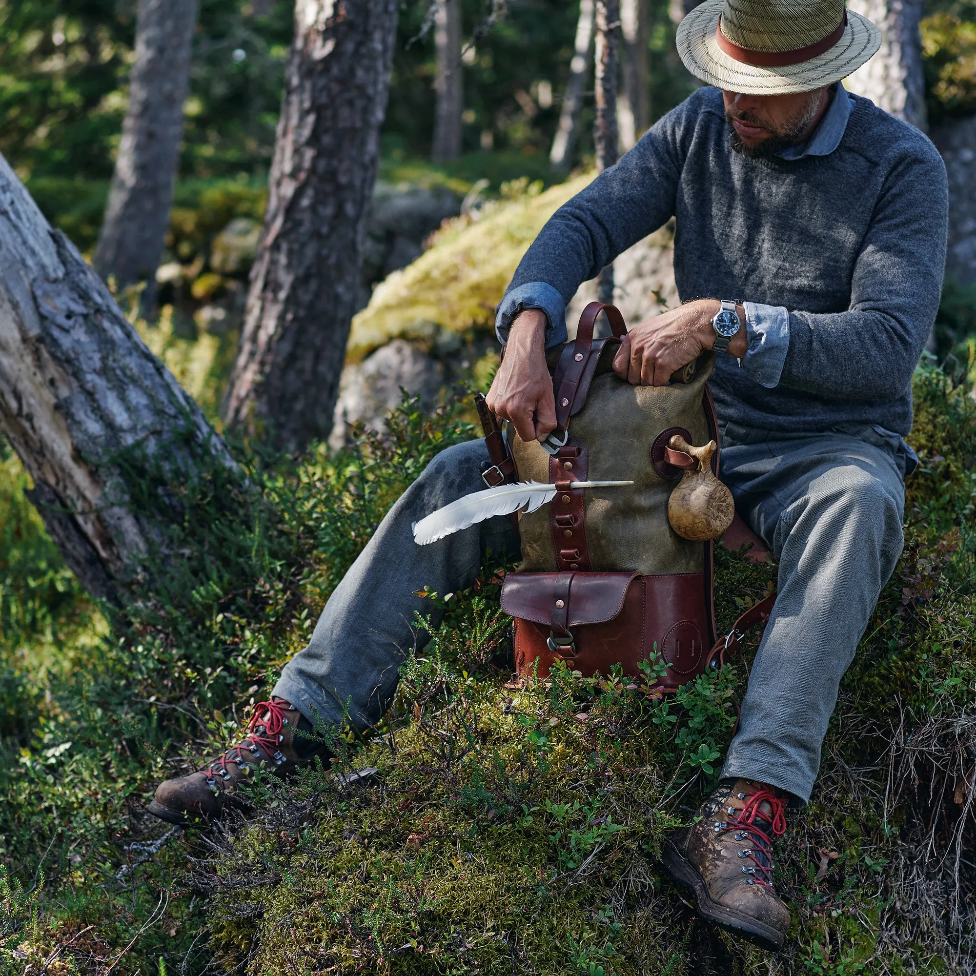 Specials S.03 - MOSS GREEN WHITETAIL FOLD TOP BACKPACK