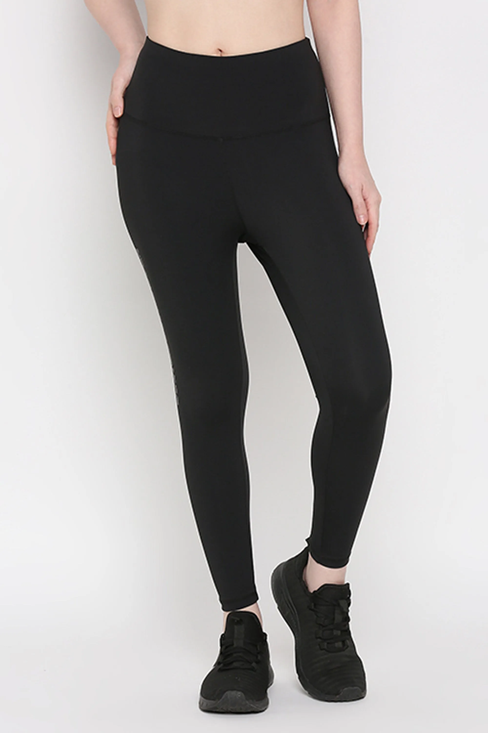 Tuna Active Black Leggings With Print