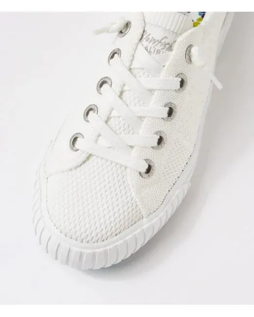 Wistful Weave Sneakers In White by Blowfish