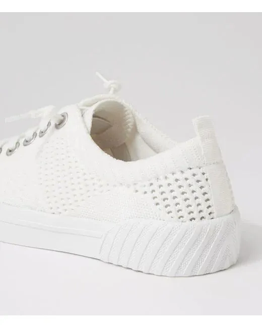 Wistful Weave Sneakers In White by Blowfish